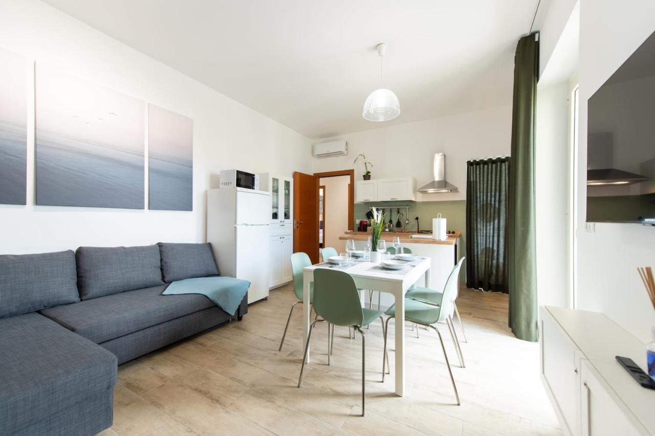 Porto Turistico E Fronte Mare Borgo Marino Sud Apartment